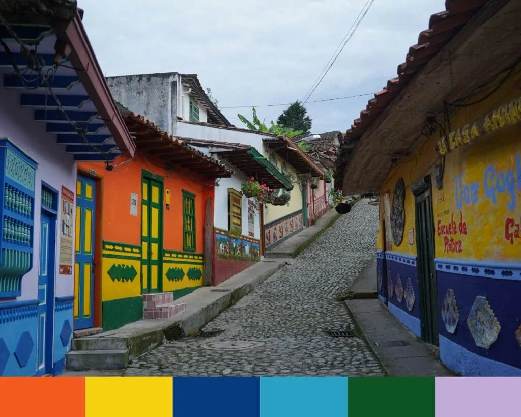 Colours of the world-blog-images_Guatapé, Colombia- South America’s Mosaic